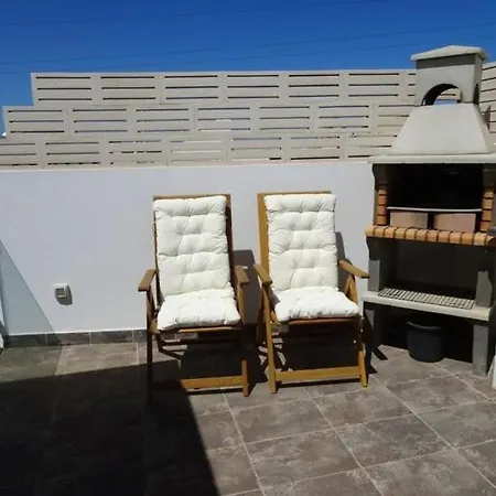 Pool House Tatil Evi La Santa