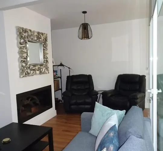 Pool House Hébergement de vacances *